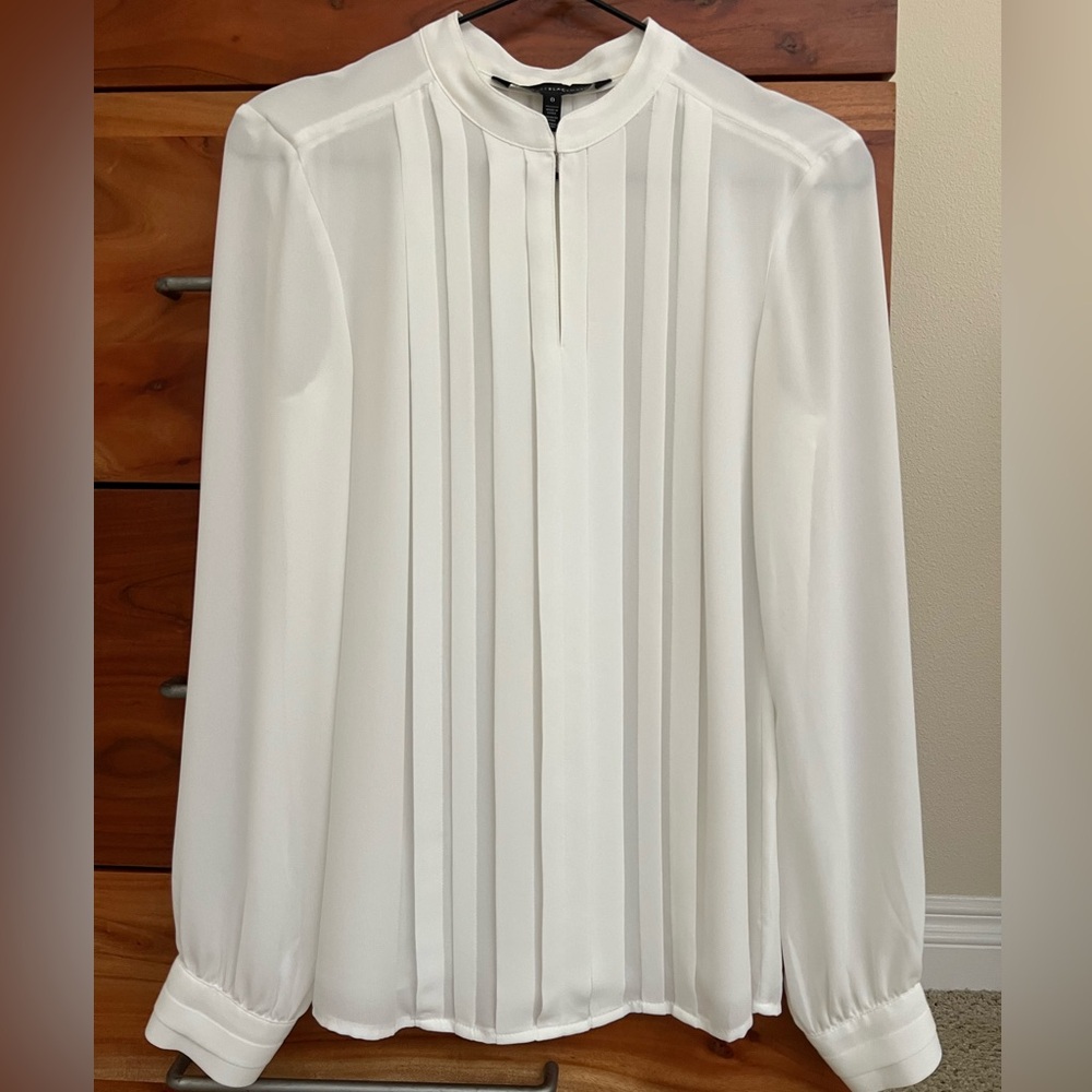 White House Black Market long sleeve blouse size 0